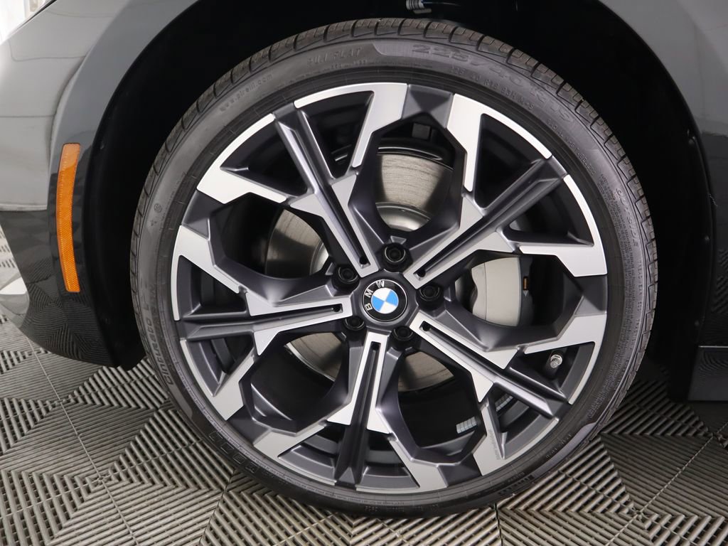 New 2026 BMW 330i Sedan w/ Convenience Package image 31