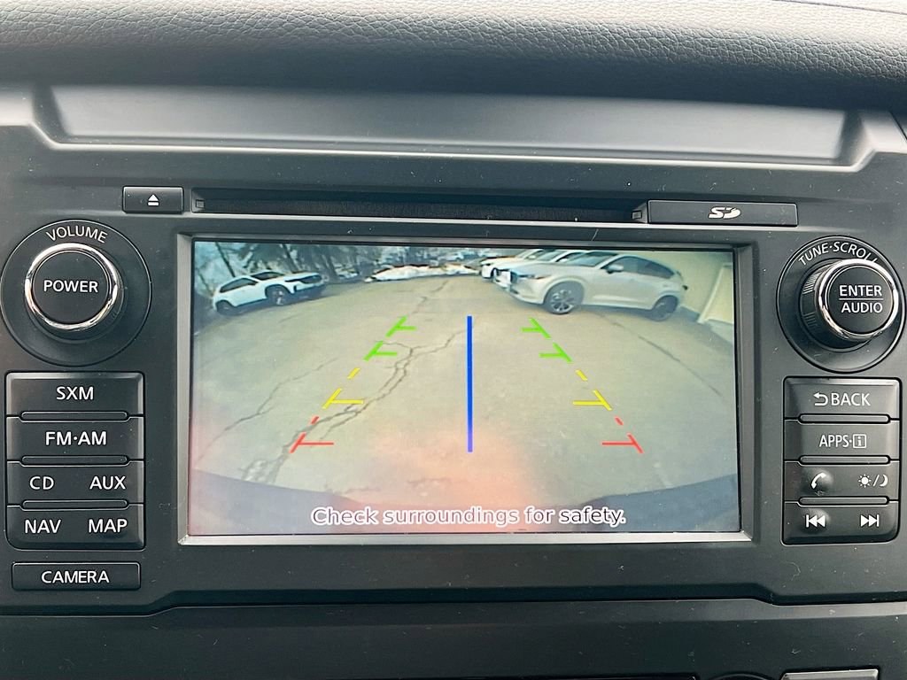 Used 2018 Nissan Titan SV image 16