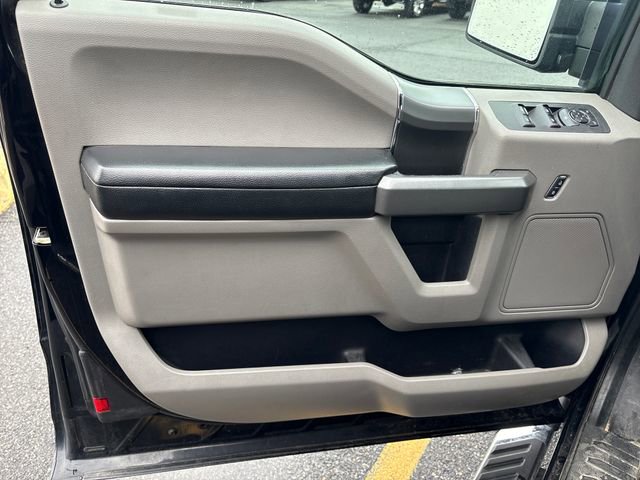 Used 2016 Ford F150 XLT w/ Equipment Group 302A Luxury image 17