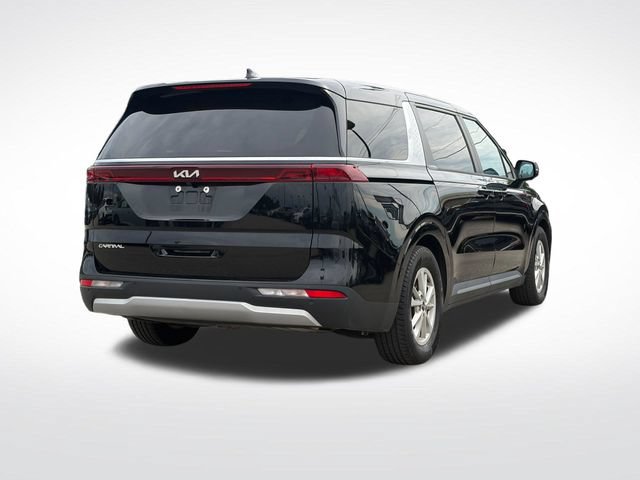 Used 2023 Kia Carnival LX FWD image 11