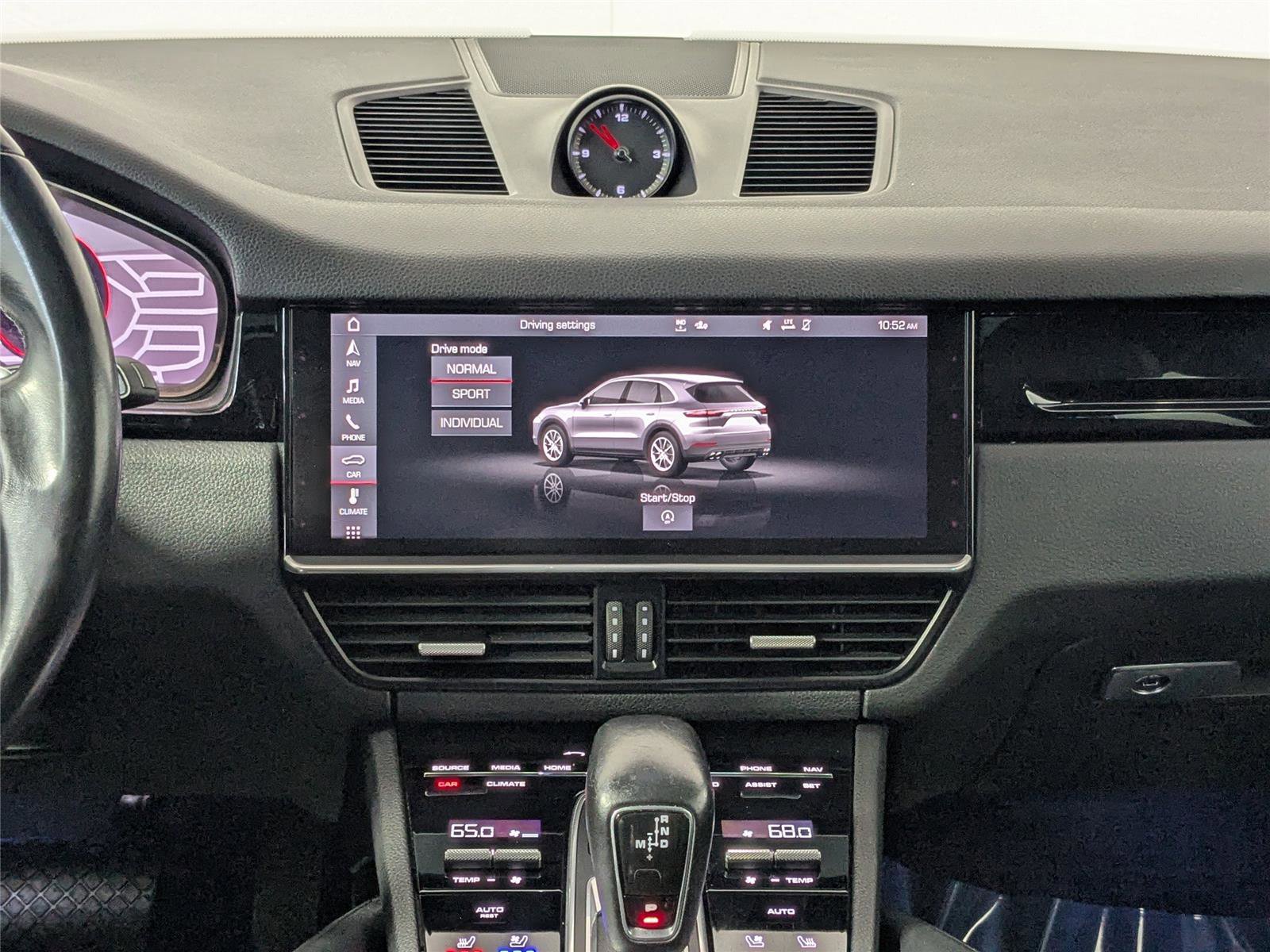 Used 2021 Porsche Cayenne image 32