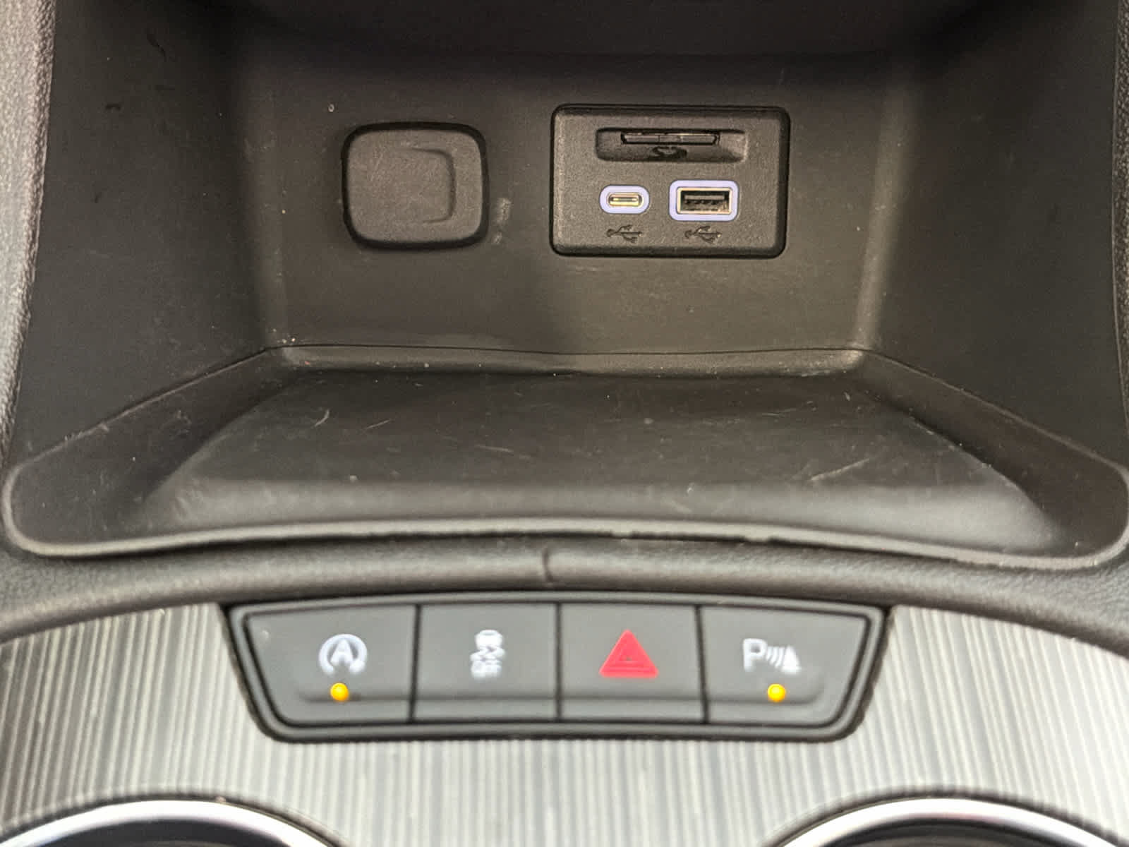 Used 2023 GMC Acadia SLT FWD image 61