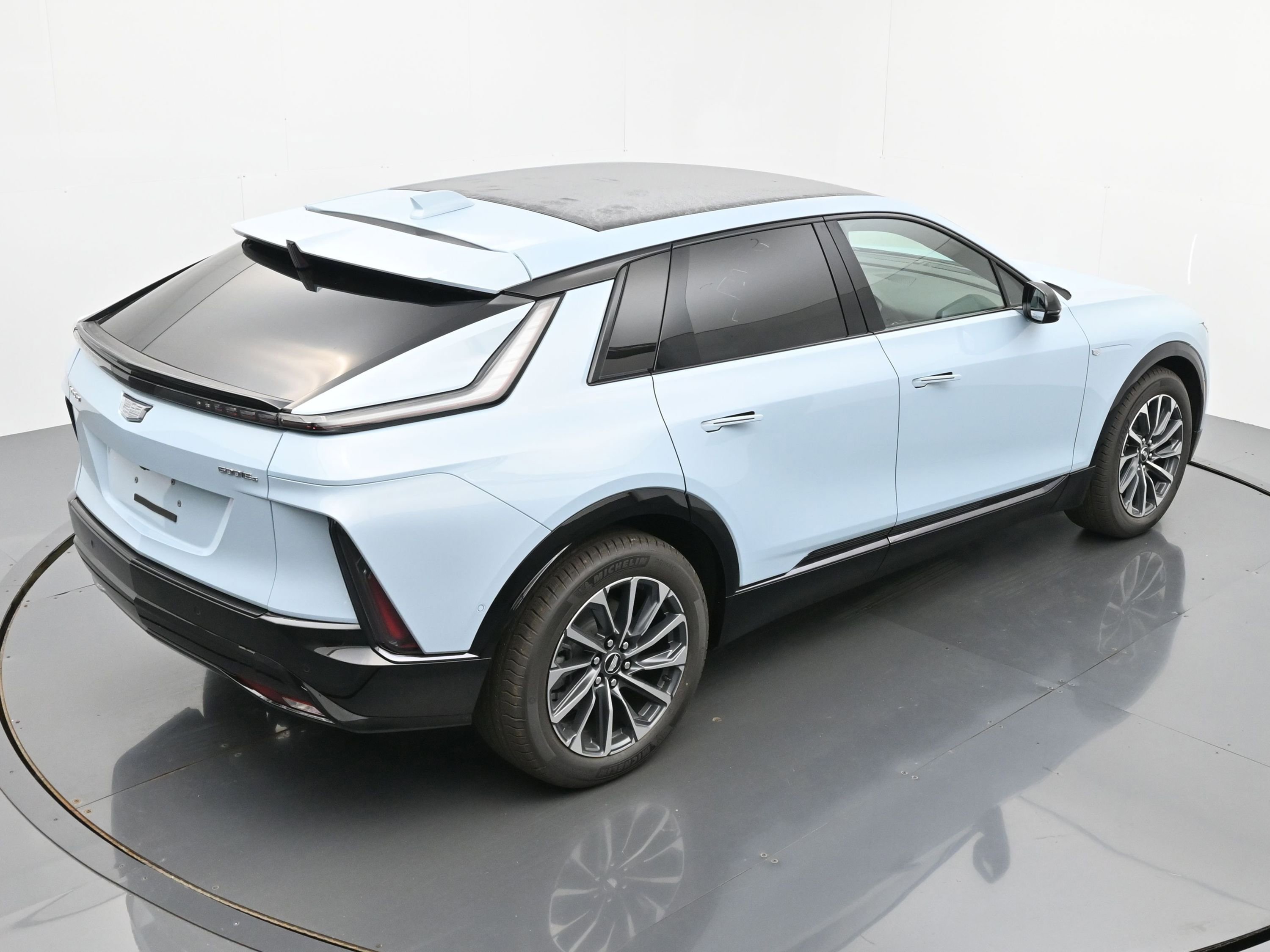 New 2026 Cadillac Lyriq Sport image 27