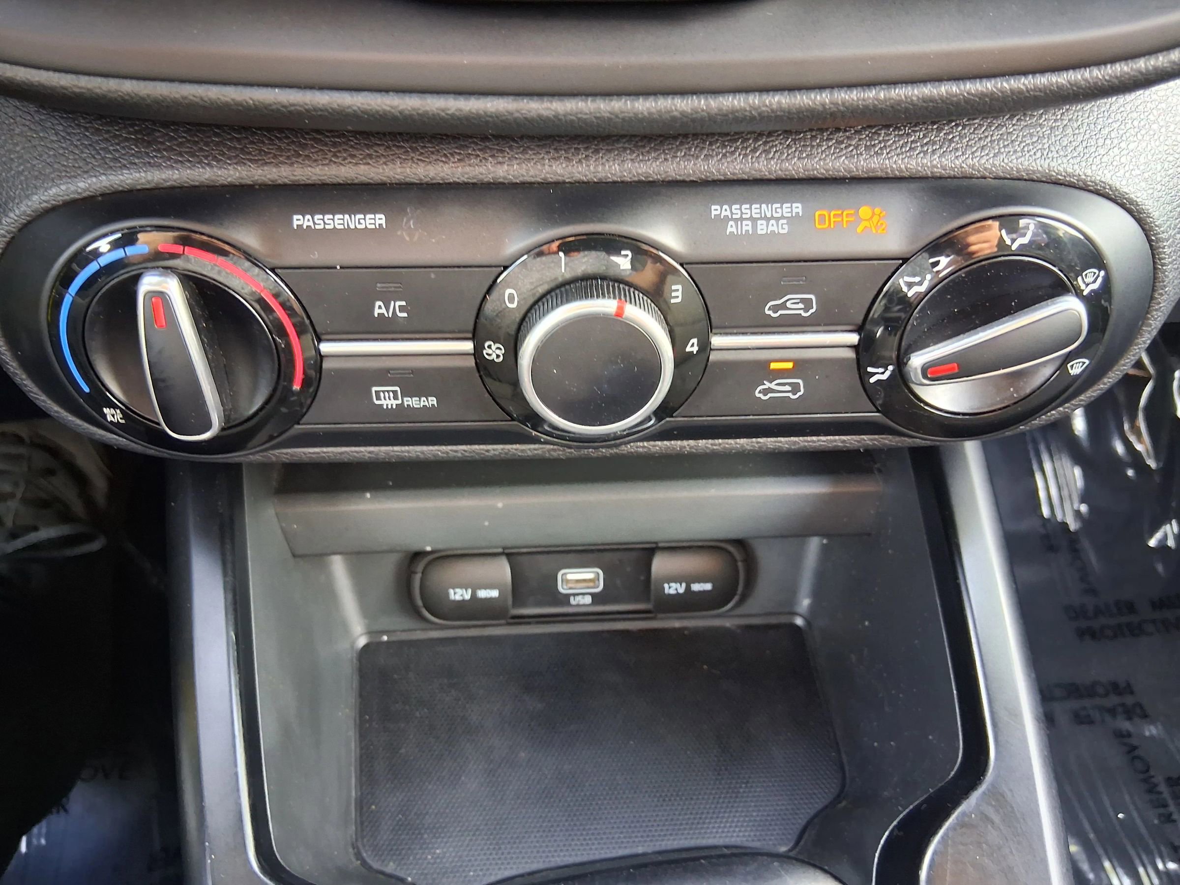 Used 2020 Kia Soul S FWD image 23