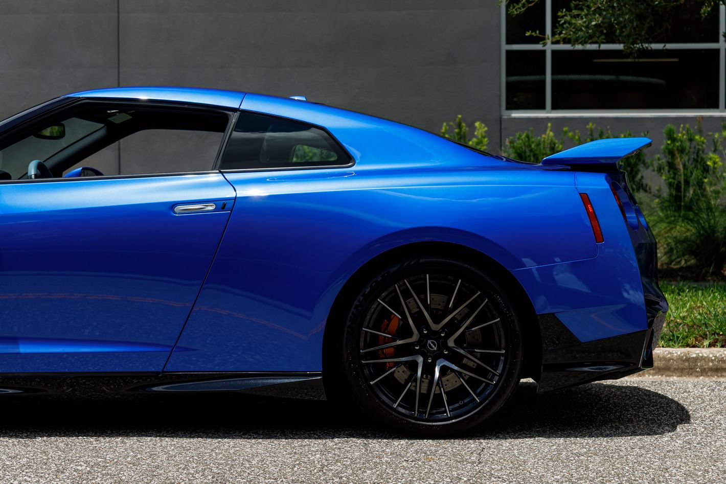 Used 2024 Nissan GT-R AWD/4WD image 27