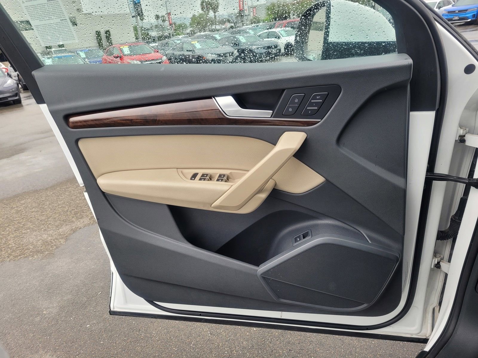 Used 2018 Audi Q5 2.0T Premium w/ Convenience Package image 16