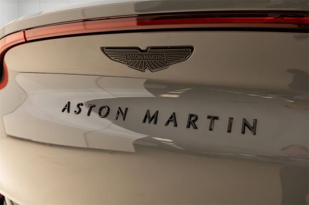 New 2025 Aston Martin DBX 707 image 14