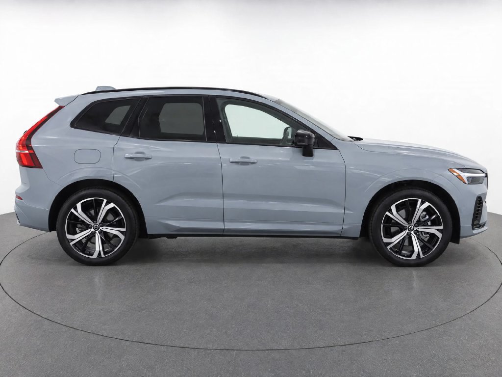 Used 2025 Volvo XC60 T8 Ultra w/ Protection Package AWD/4WD image 8