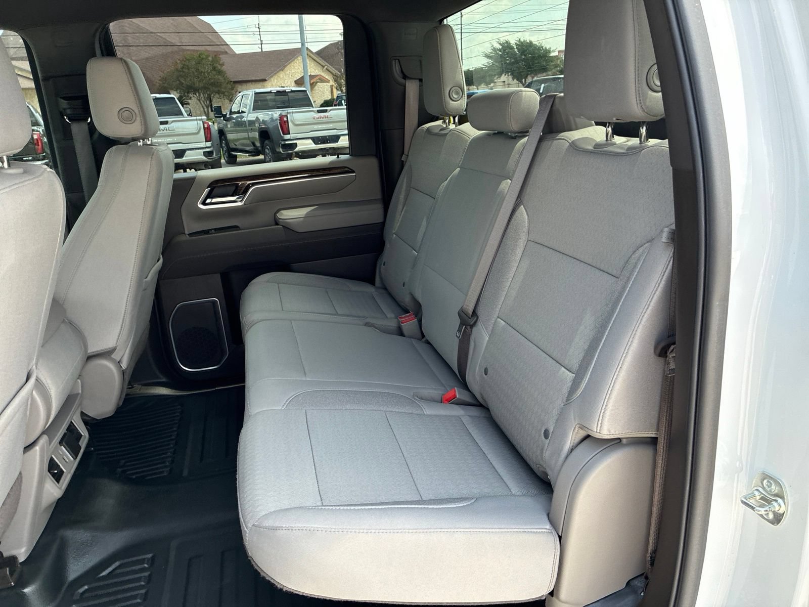 Used 2025 GMC Sierra 3500 SLE w/ SLE Convenience Package AWD/4WD image 21