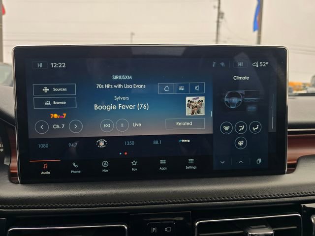 Used 2023 Lincoln Nautilus Reserve image 23