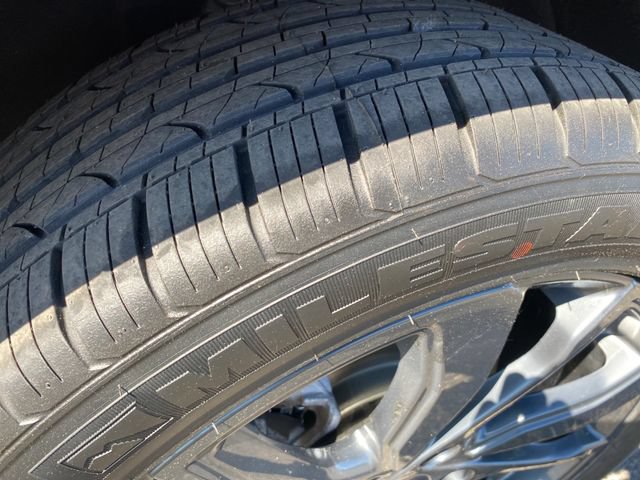 Certified 2023 Chevrolet Equinox RS w/ LPO, Floor Liner Package AWD/4WD image 23