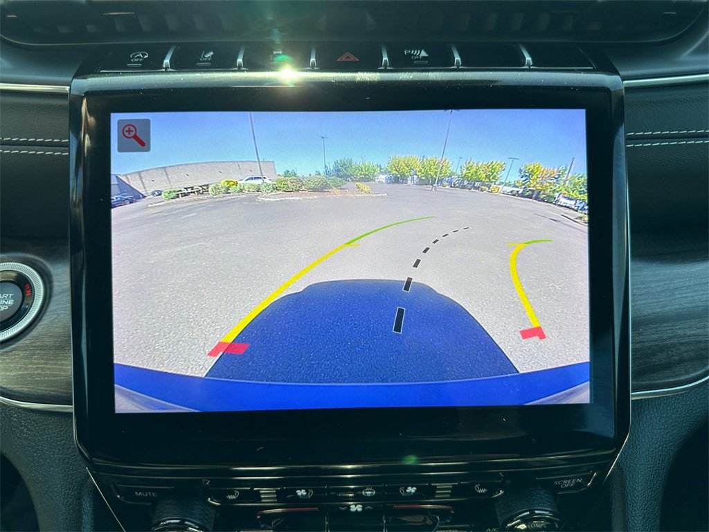 Certified 2023 Jeep Grand Cherokee L Overland image 24