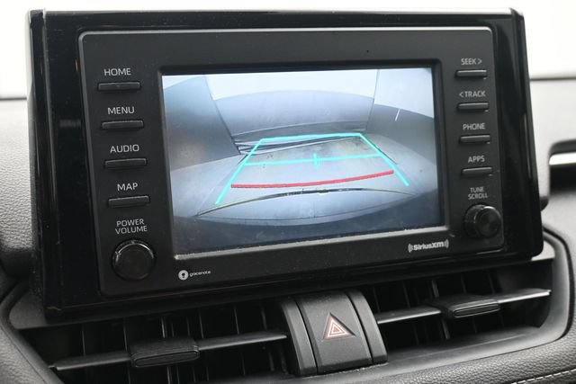 Used 2021 Toyota RAV4 XLE FWD image 18