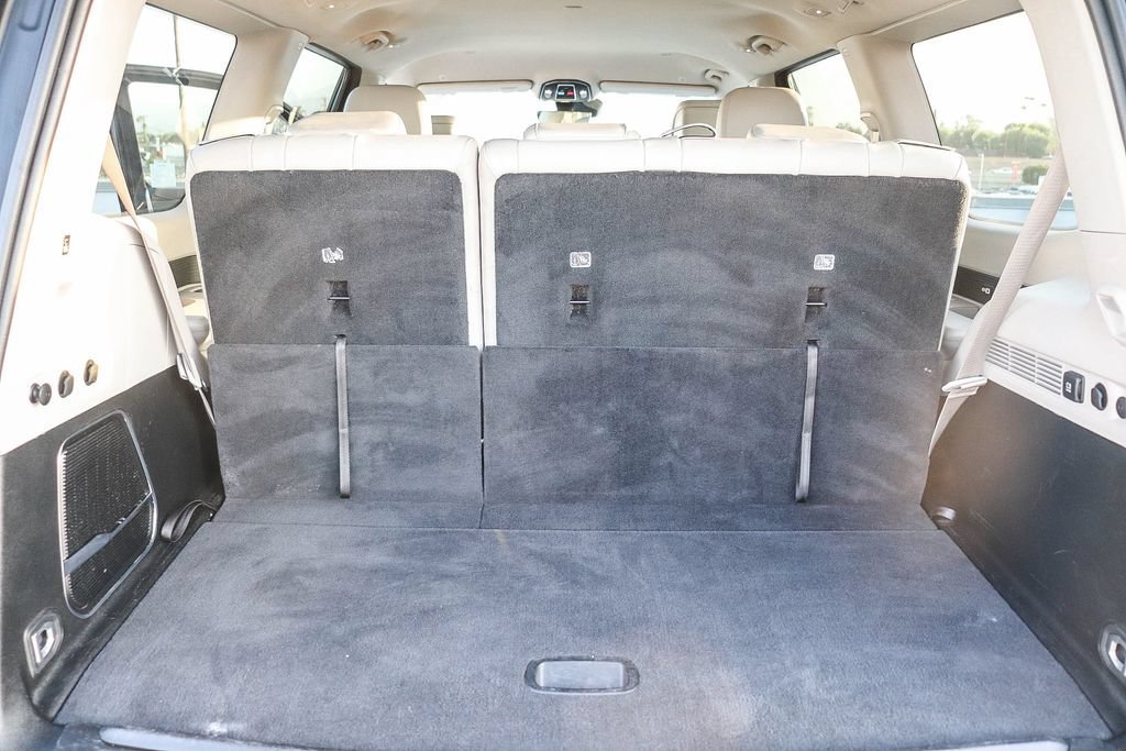 Used 2024 Jeep Wagoneer Series II AWD/4WD image 29