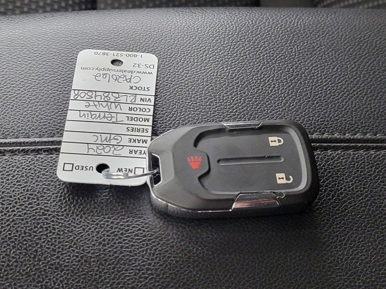 Used 2024 GMC Terrain SLE image 26