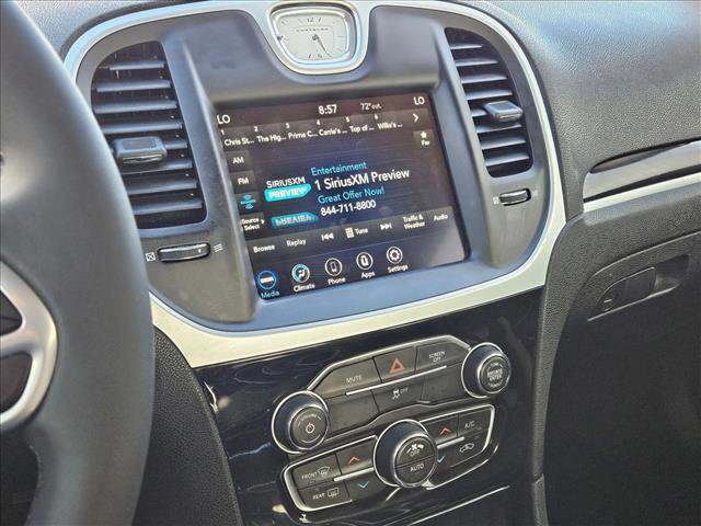 Used 2023 Chrysler 300 Touring w/ Sport Appearance Package image 14