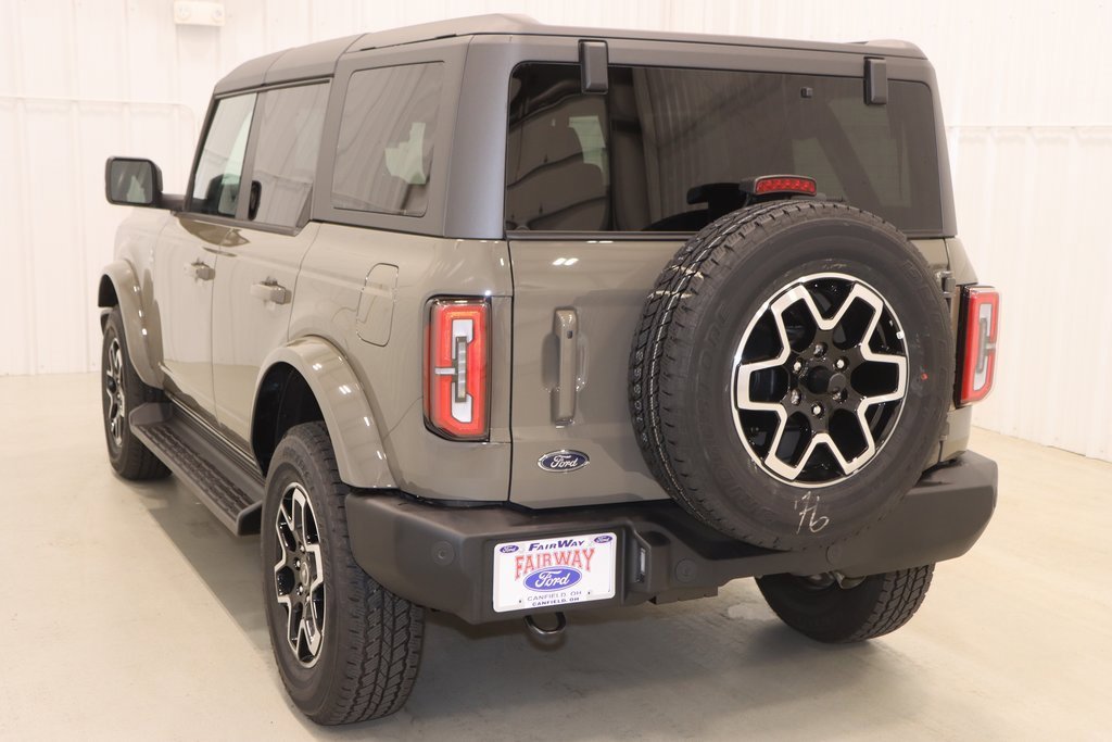 New 2025 Ford Bronco Outer Banks image 6