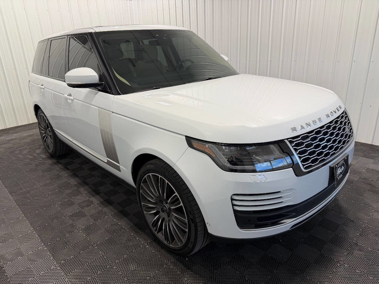Used 2019 Land Rover Range Rover Supercharged image 4
