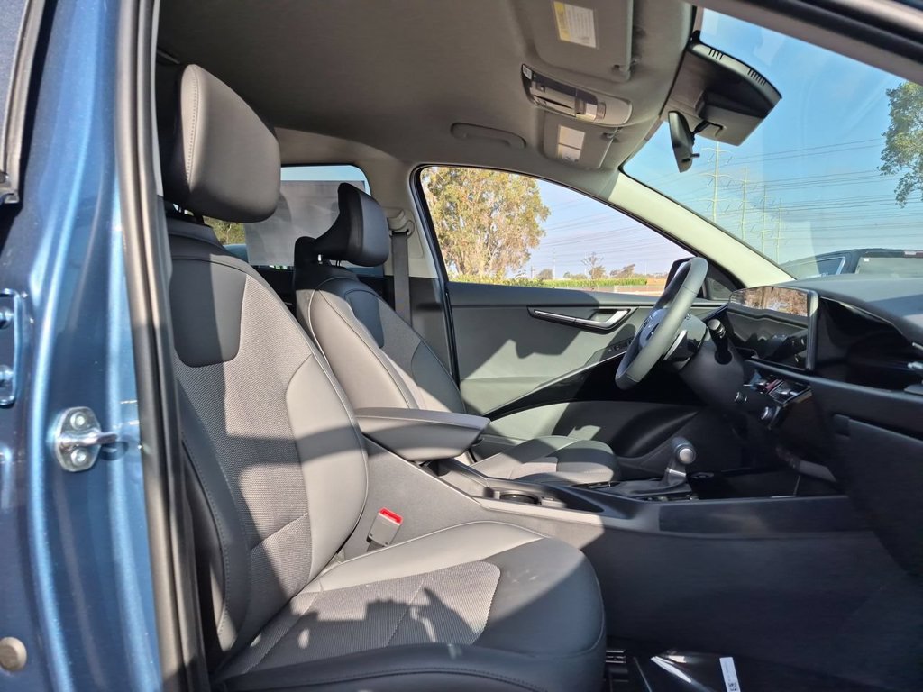 New 2026 Kia Niro EX FWD image 28