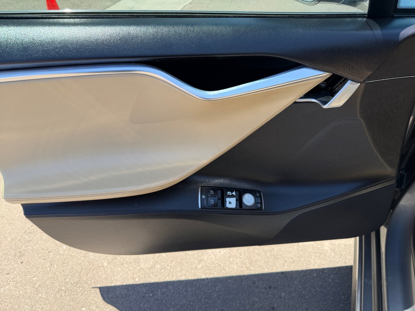 Used 2013 Tesla Model S RWD image 13