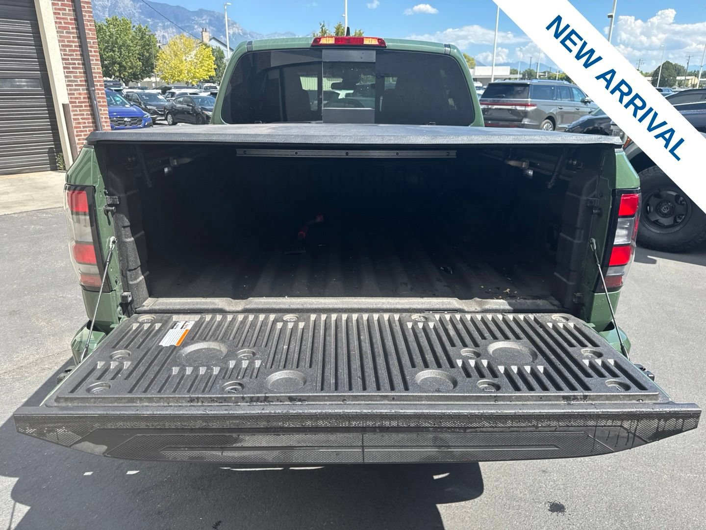 Used 2026 Nissan Frontier PRO-4X w/ Pro-4x Convenience Package AWD/4WD image 13