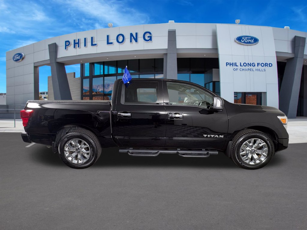 Used 2024 Nissan Titan SV w/ SV Convenience Package AWD/4WD image 6