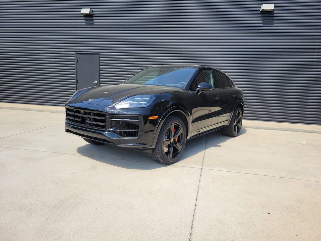 New 2026 Porsche Cayenne GTS image 1