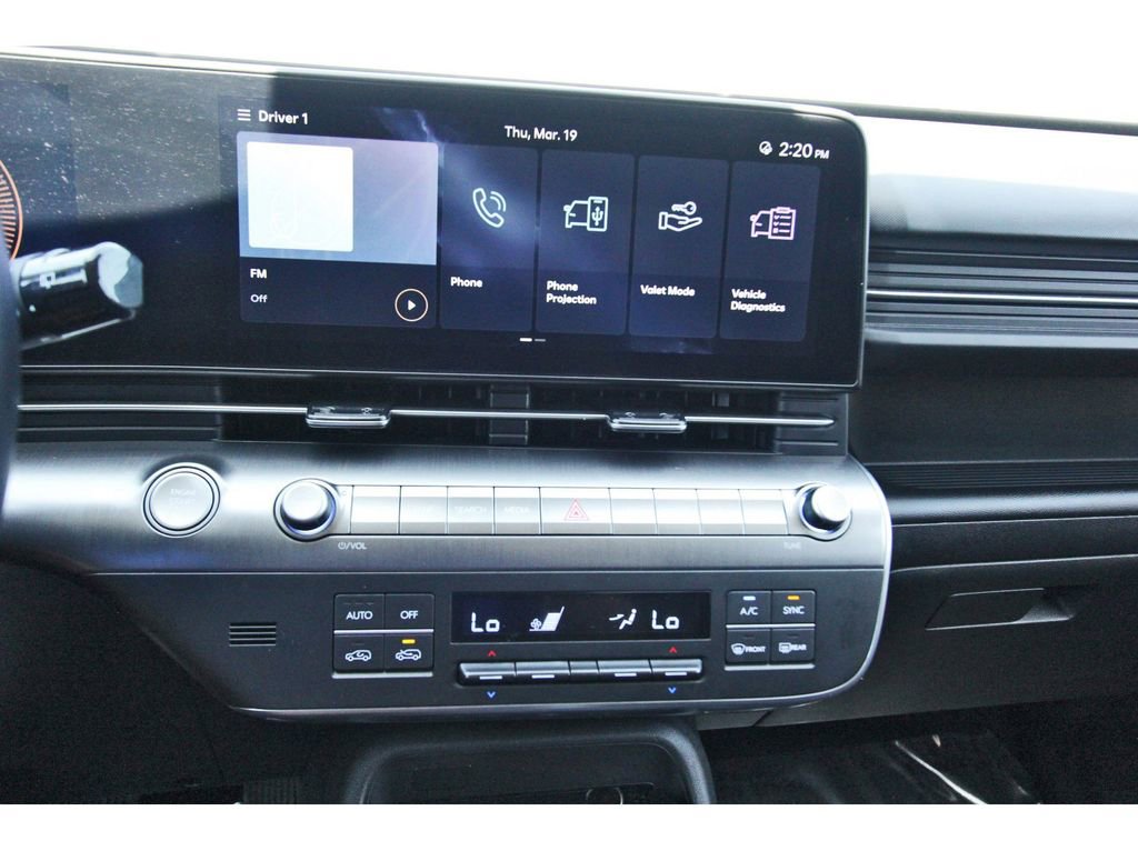 Used 2025 Hyundai Kona SEL image 21