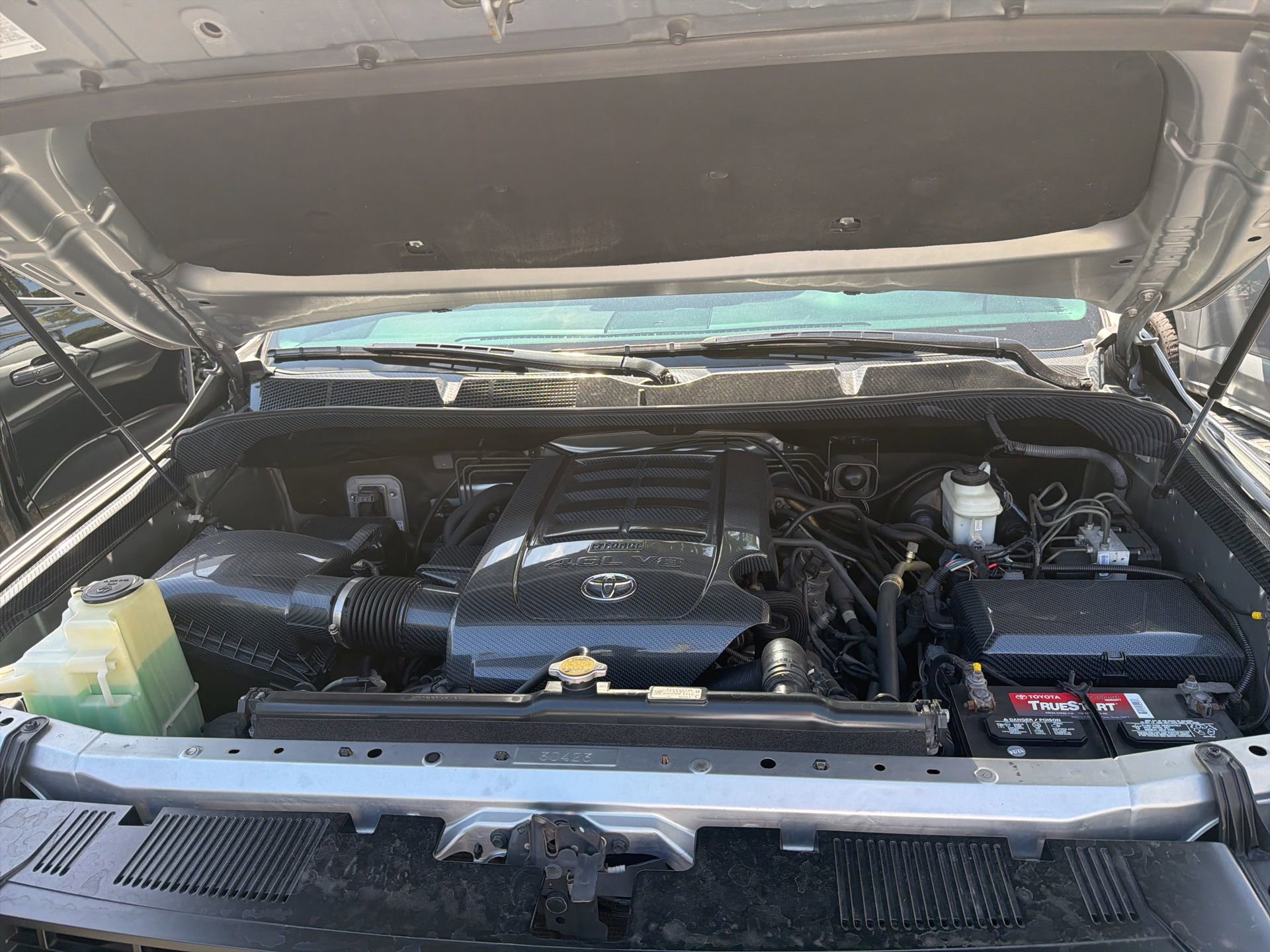 Used 2015 Toyota Tundra SR5 w/ SR5 Upgrade Package image 5