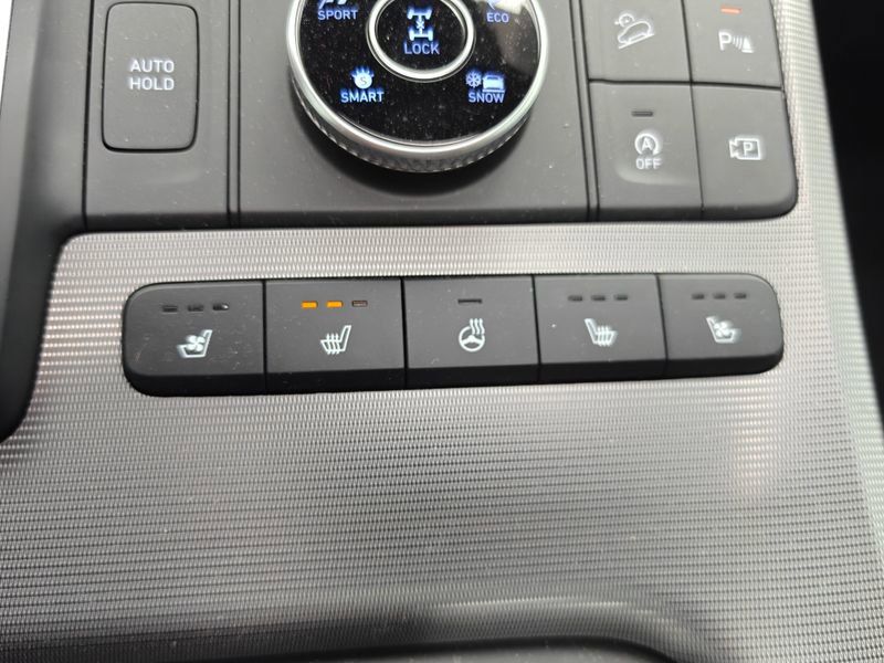 Used 2024 Hyundai Palisade Calligraphy image 20