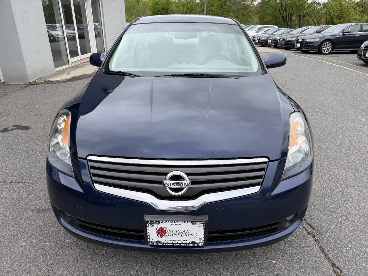 Used 2009 Nissan Altima 2.5 S w/ Convenience Pkg FWD image 2