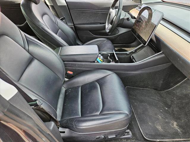Used 2018 Tesla Model 3 Mid Range image 16