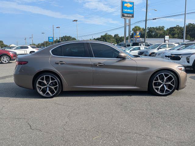 Used 2019 Alfa Romeo Giulia Ti w/ TI Performance Package RWD image 3