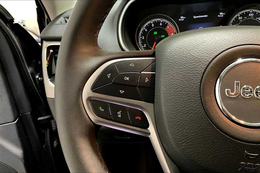 Used 2022 Jeep Cherokee Limited AWD/4WD image 11