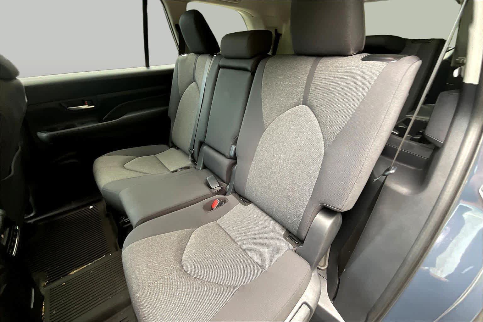 Used 2025 Toyota Grand Highlander AWD Hybrid image 17