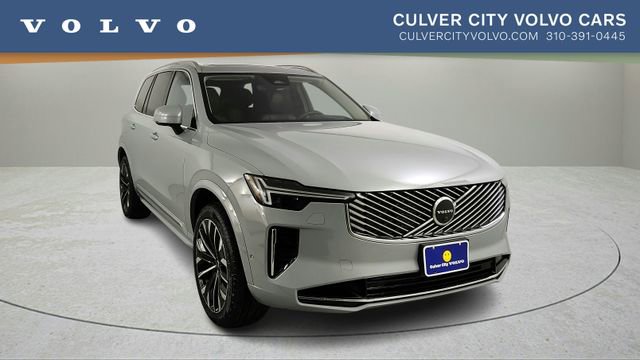 New 2026 Volvo XC90 T8 Ultra w/ Protection Package