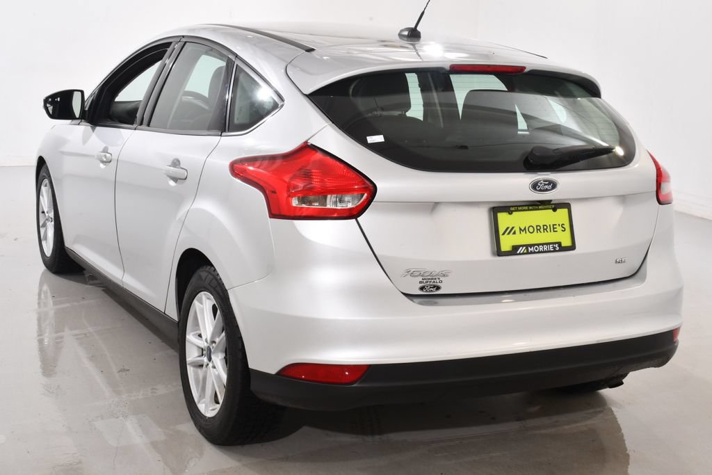 Used 2018 Ford Focus SE w/ Cold Weather Package FWD image 14