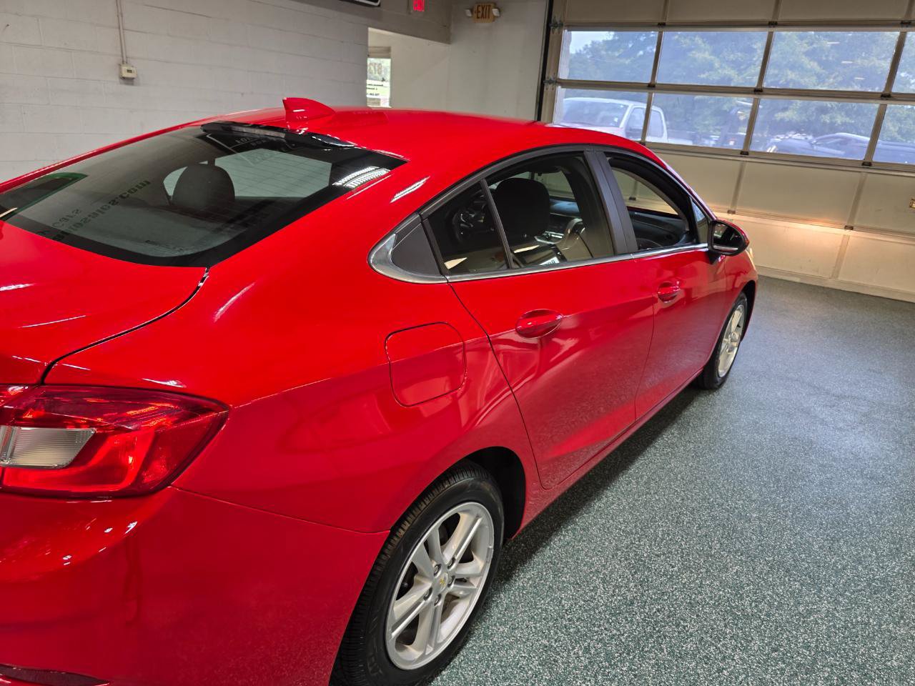 Used 2016 Chevrolet Cruze LT FWD image 7