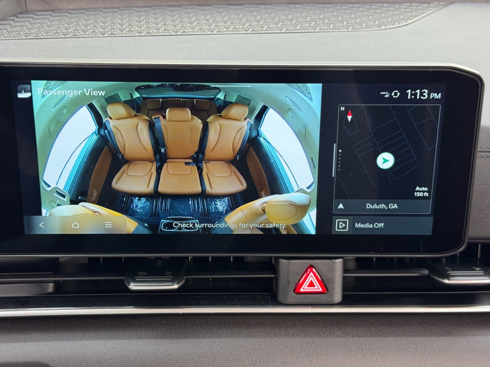Used 2025 Kia Carnival EX FWD image 28