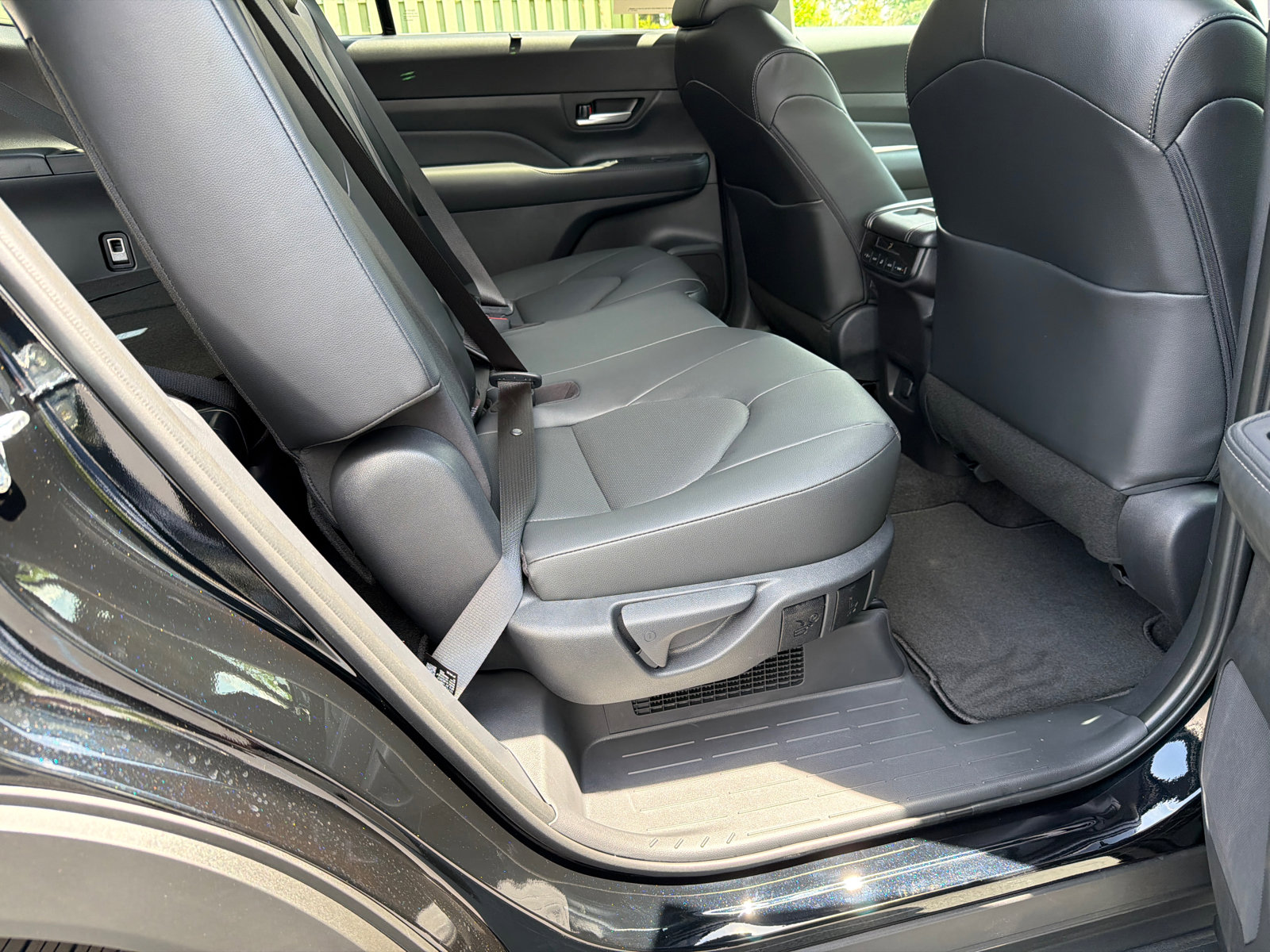 Used 2026 Toyota Grand Highlander XLE FWD image 15