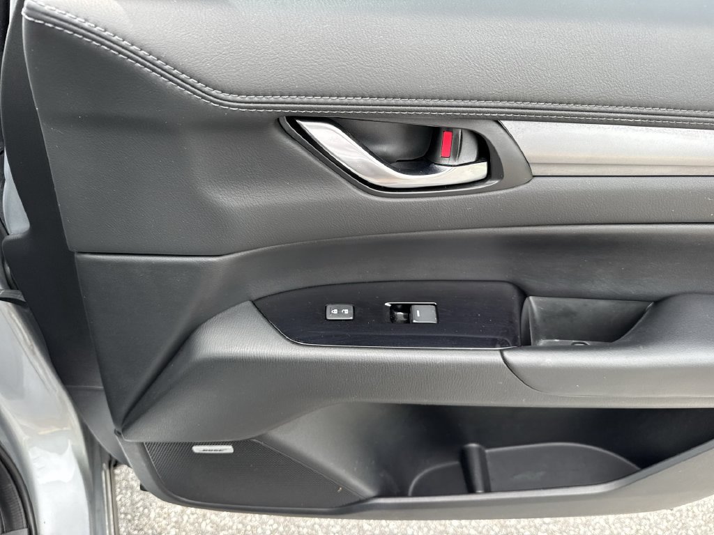 Used 2019 MAZDA CX-5 Touring FWD image 44