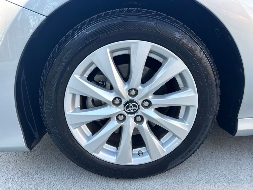 Used 2018 Toyota Camry LE image 11