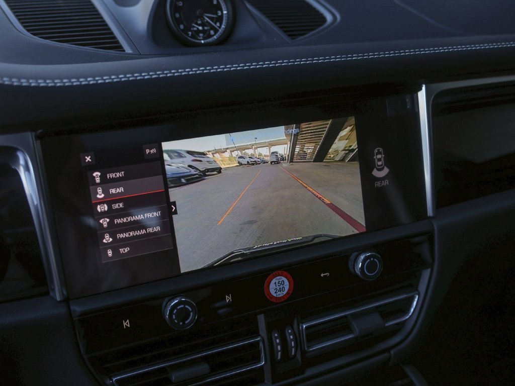 Certified 2026 Porsche Macan S AWD/4WD image 25