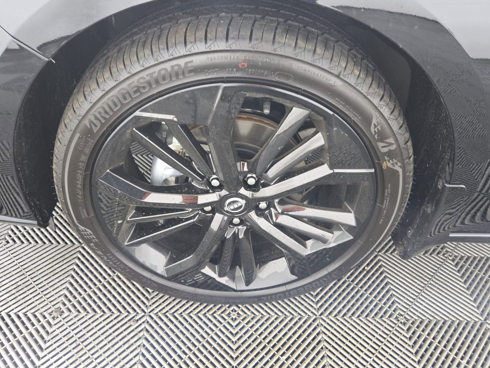 New 2025 Nissan Altima 2.5 SR w/ SR Premium Package image 35