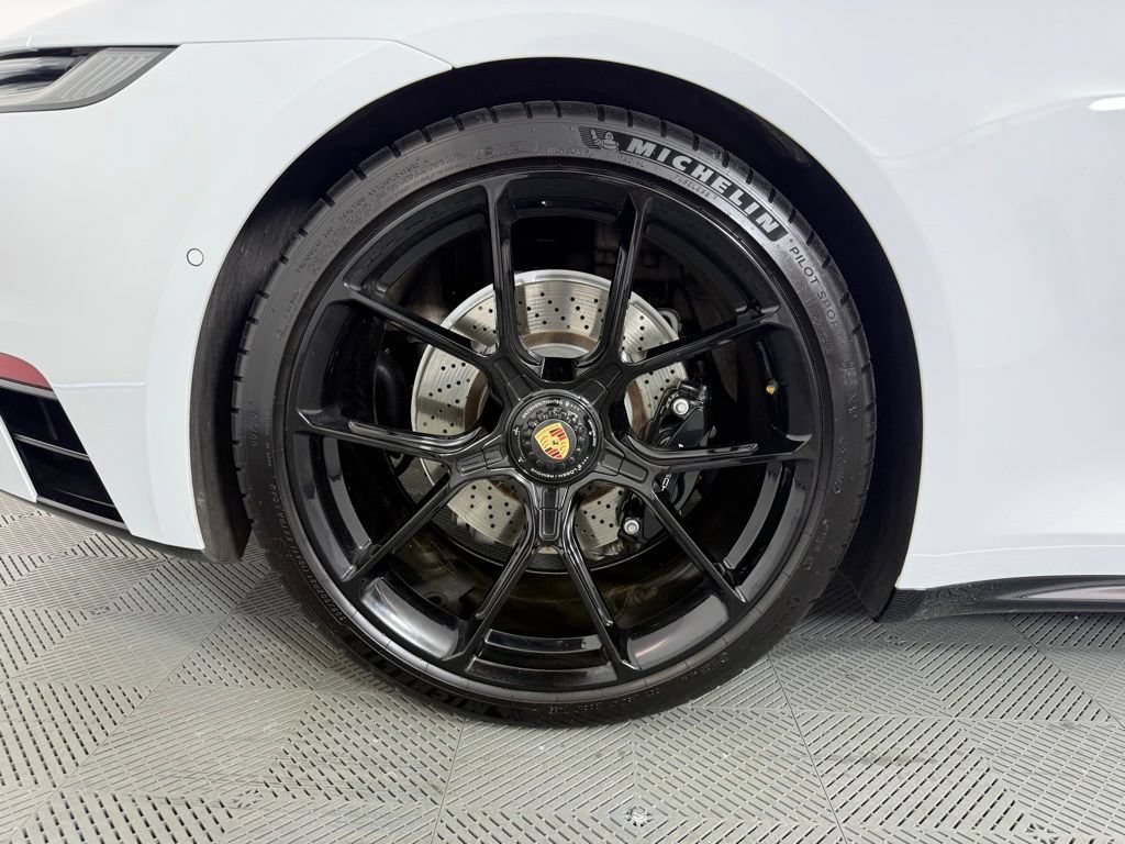 Certified 2023 Porsche 911 Targa 4S AWD/4WD image 12