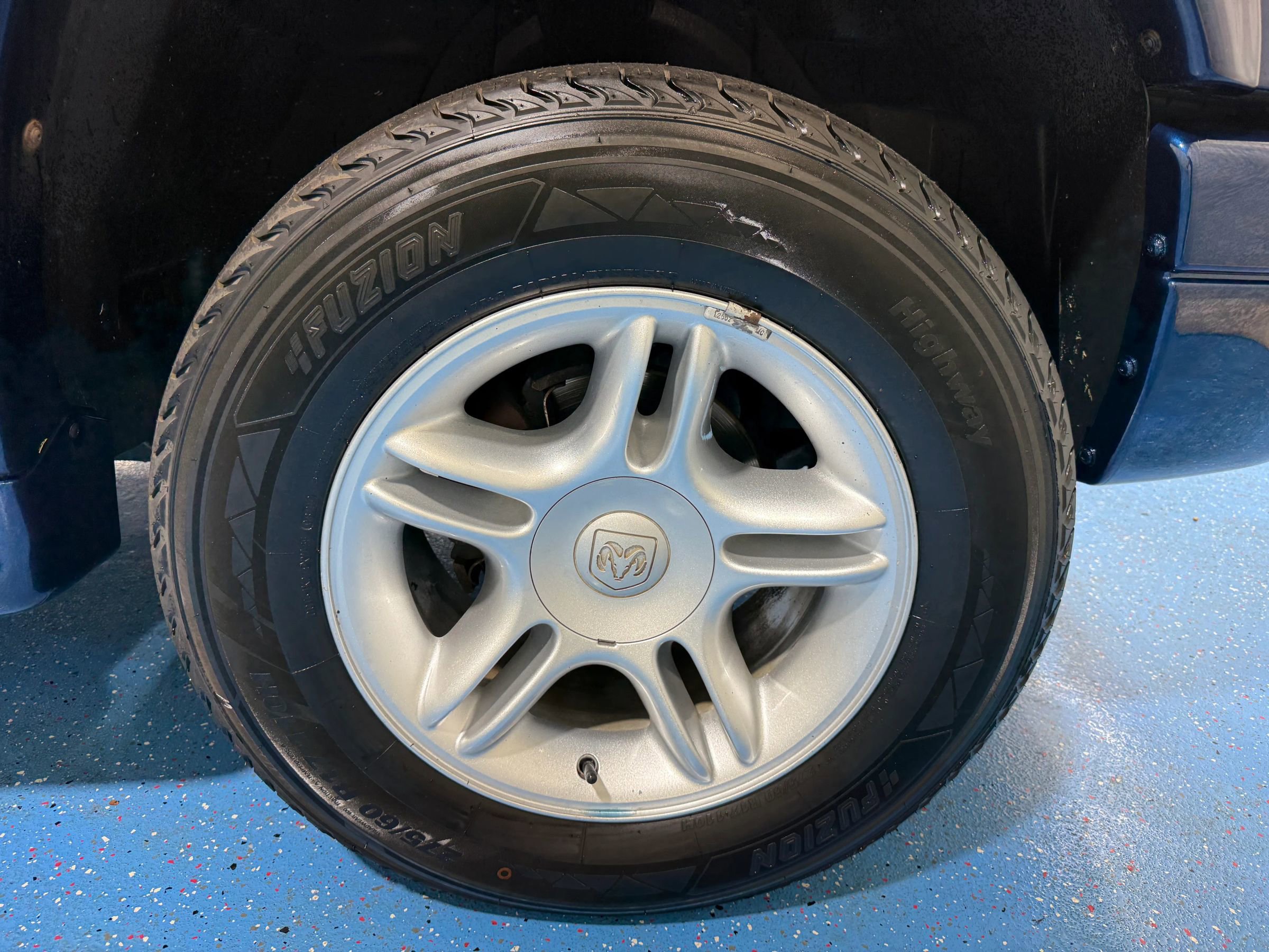 Used 2001 Dodge Durango R/T image 50