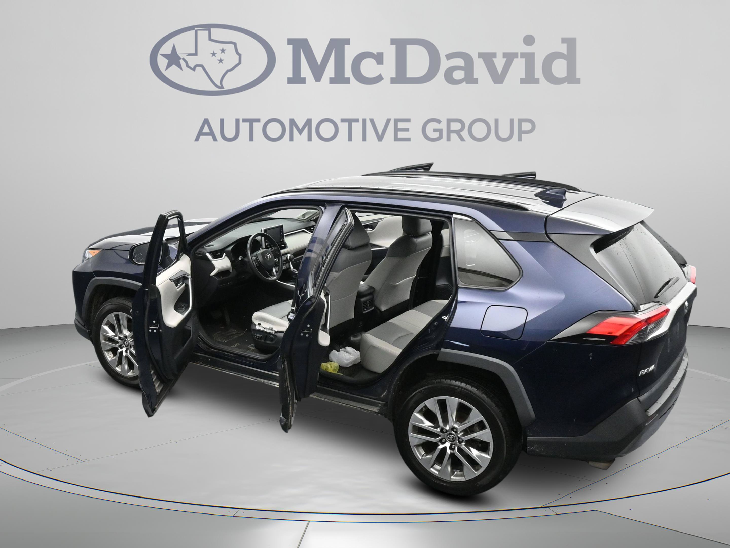 Used 2019 Toyota RAV4 Limited w/ Cold Weather Package FWD image 45