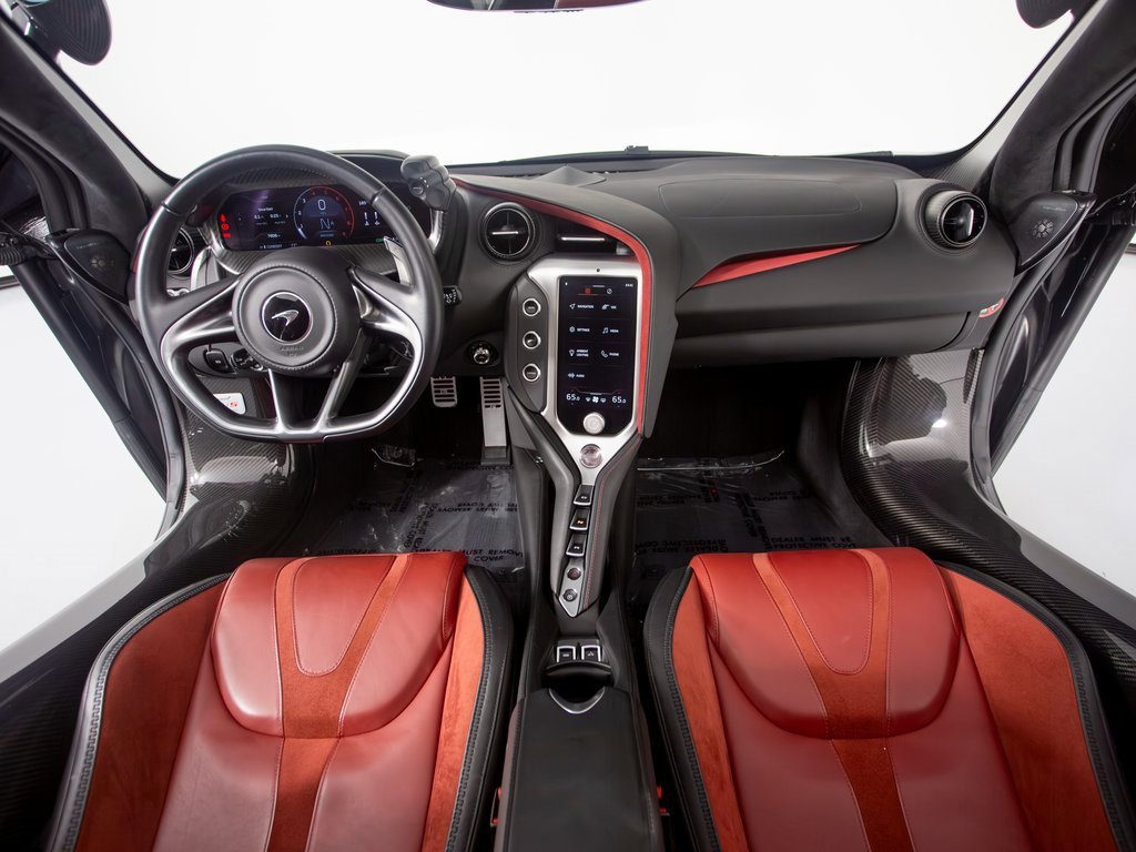 Used 2024 McLaren 750S Spider image 30