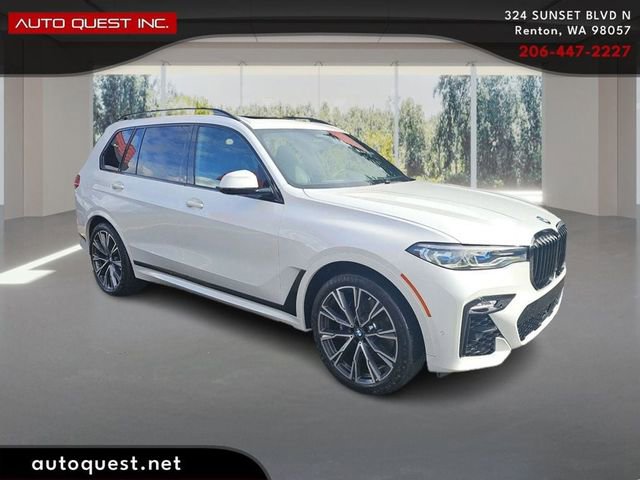 Used 2020 BMW X7 M50i image 3