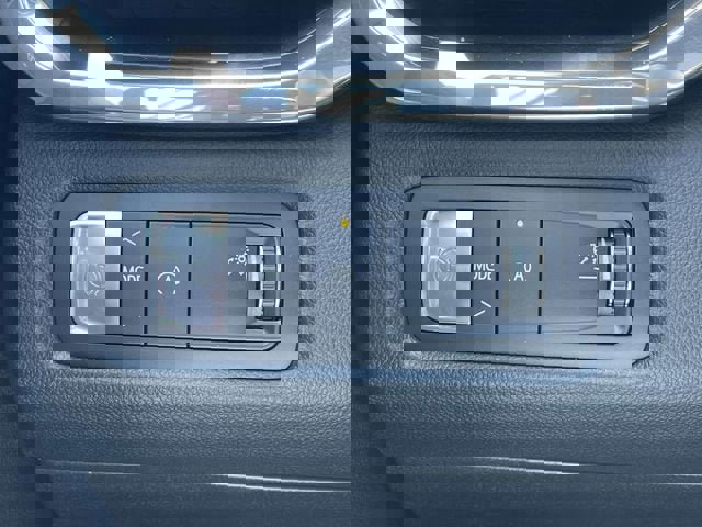 New 2026 GMC Acadia Elevation image 17